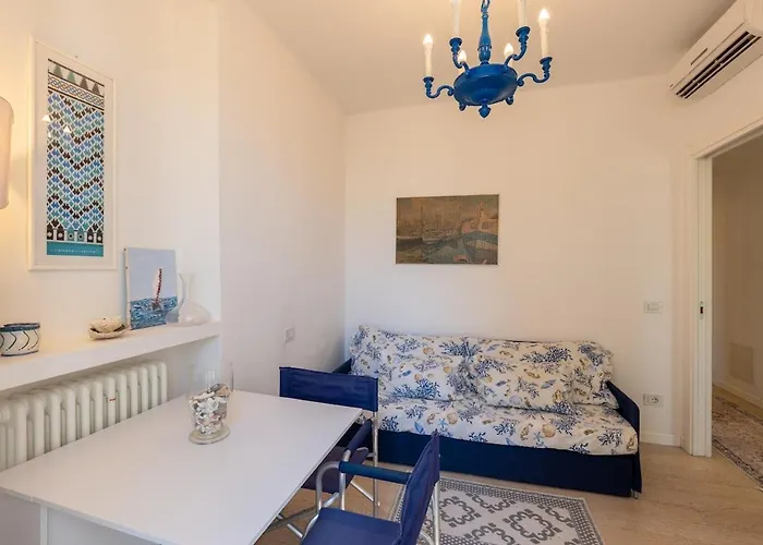 Viadritta8 - Old Town * Bordighera