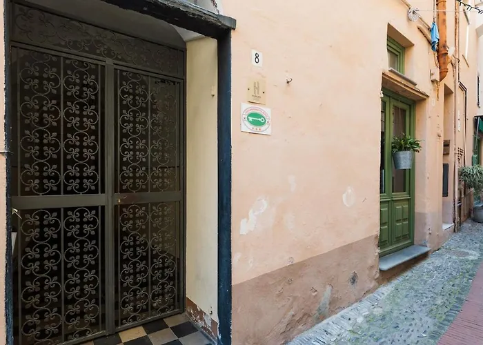 Viadritta8 - Old Town * Bordighera