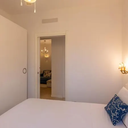 Viadritta8 - Old Town Appartement