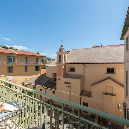 Viadritta8 - Old Town *